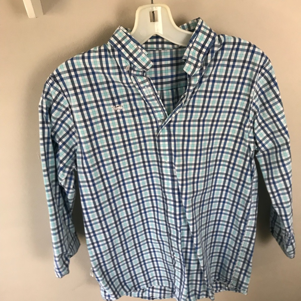 patterned vine yard vines button down shirt